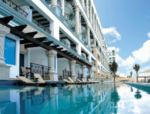 Swim up suites Cancun